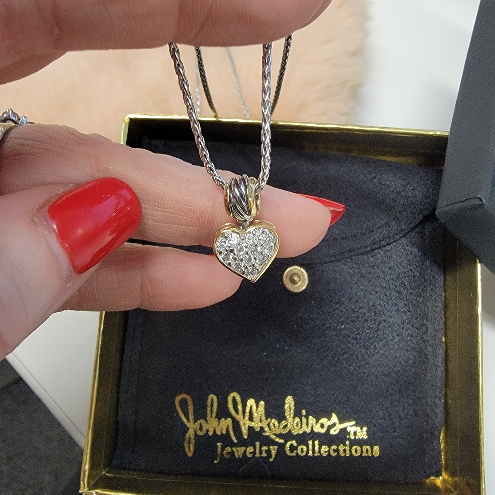 JOHN MEDEIROS Celebration Petite Pave Heart Necklace - Picture 4 of 4